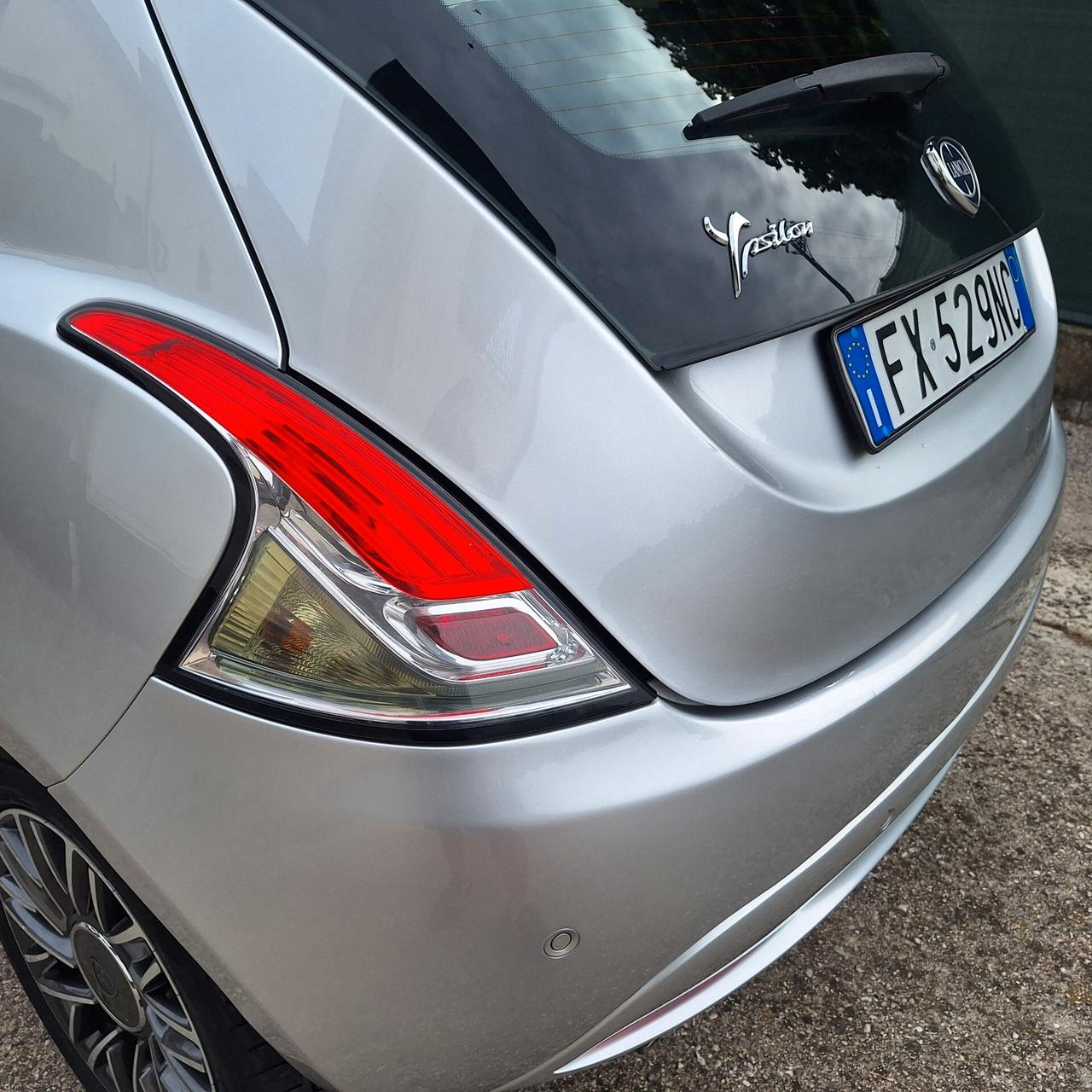 LANCIA YPSILON GARANZIA 12 MESI
