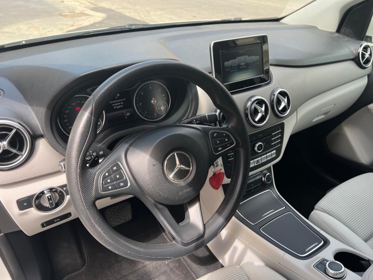 Mercedes-benz B 200 B 200 d Sport