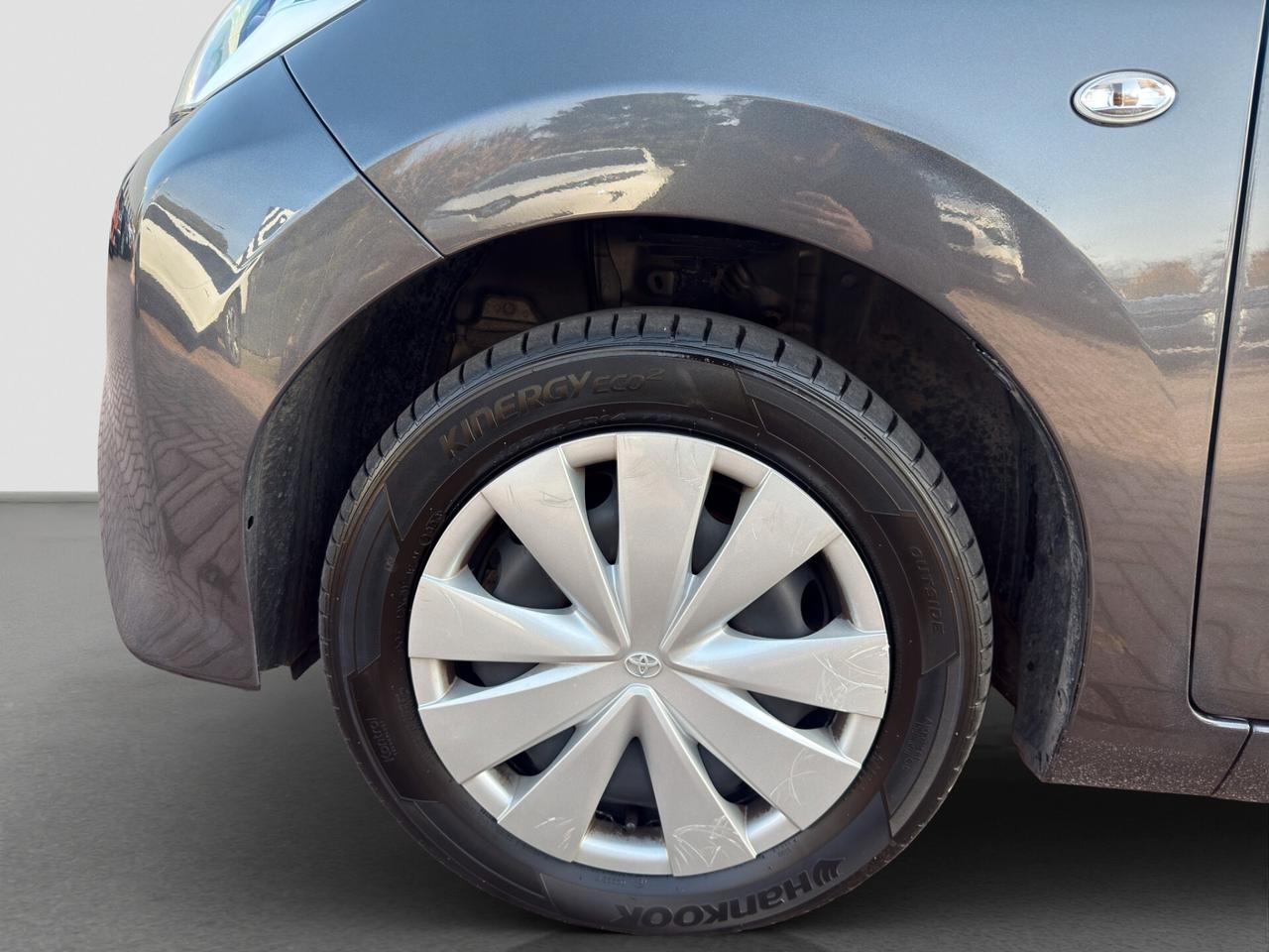 Toyota Aygo Connect 1.0 VVT-i 72CV 5 porte x-business light