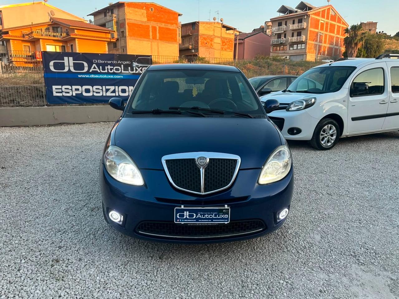 Lancia Ypsilon 1.3 MJT 75CV Platino