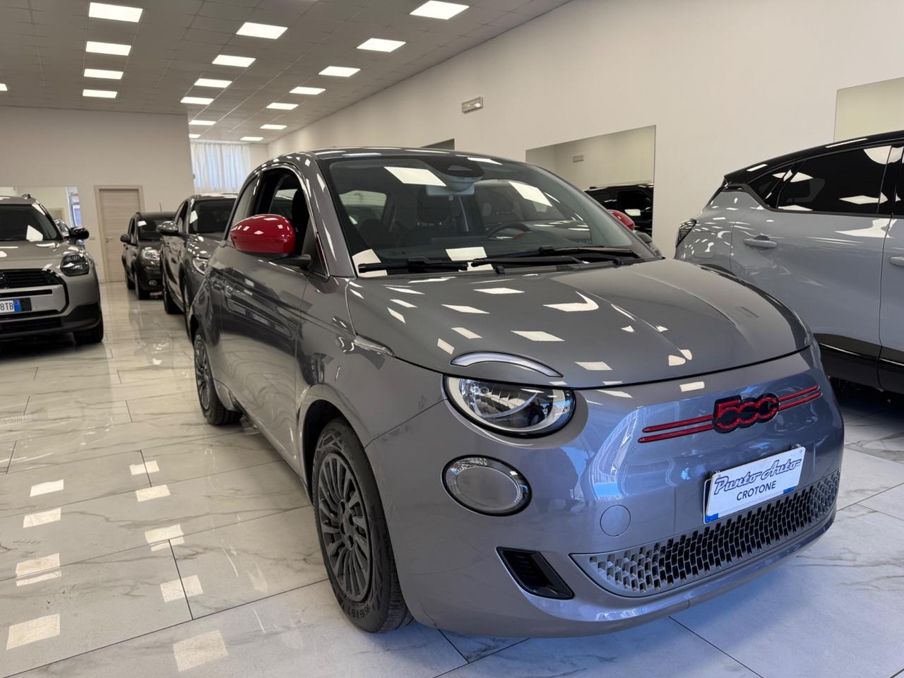 Fiat 500 500e 3+1 42 kWh Red