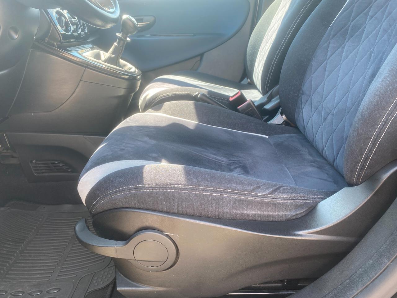 Lancia Ypsilon 1.2 69 CV 5 porte Mya 2017