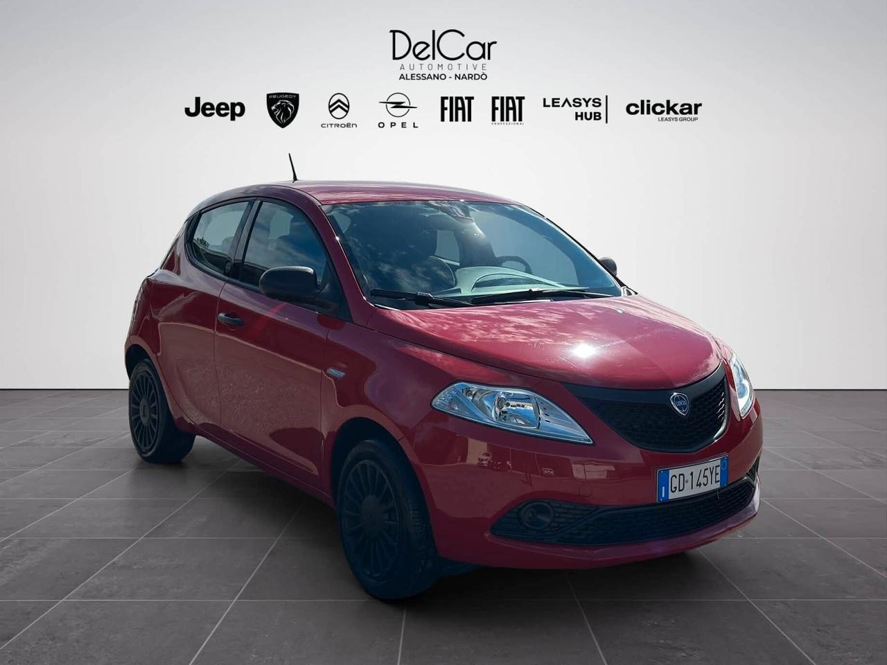 Lancia Ypsilon 1.0 FireFly 5 porte S&S Hybrid Ecochic Silver