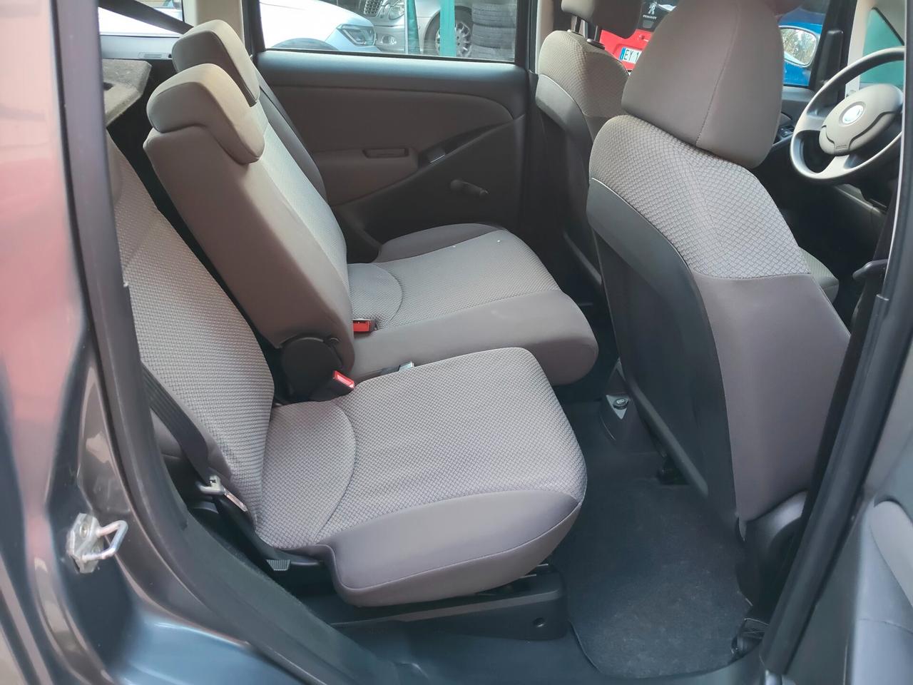 FIAT IDEA OTTIMA PER FAMIGLIA OK NEOPATENTATI!