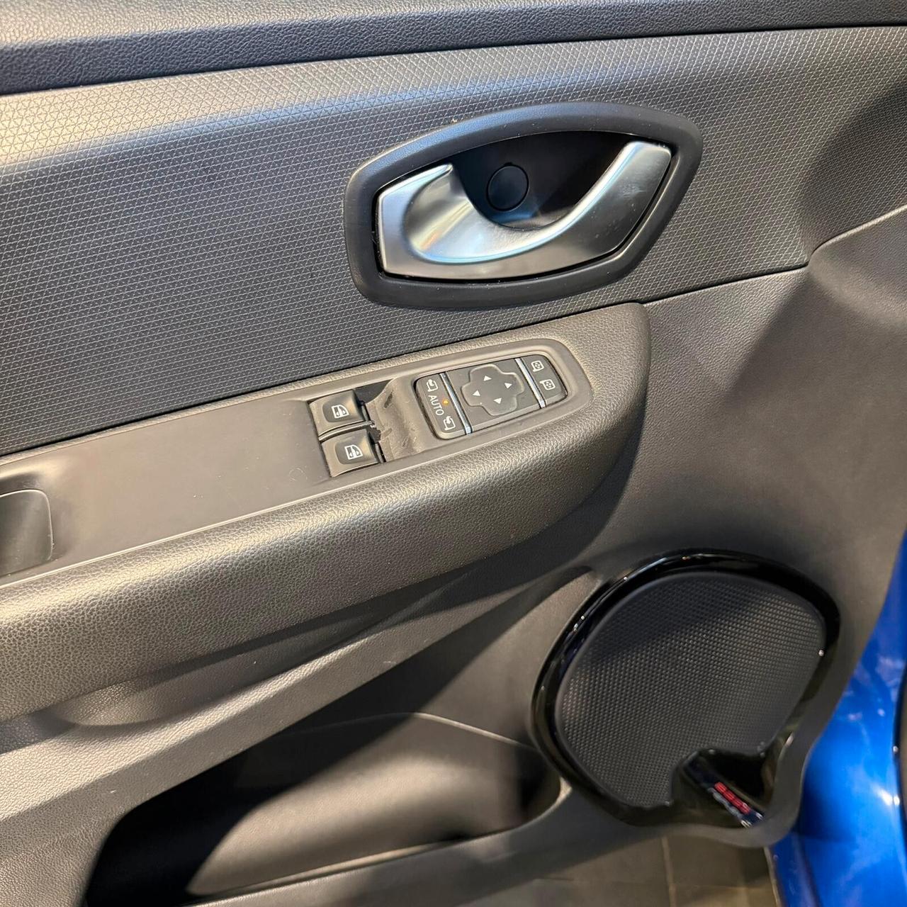 Renault Clio TCe 12V 90CV Start&Stop 5 porte Energy Duel2