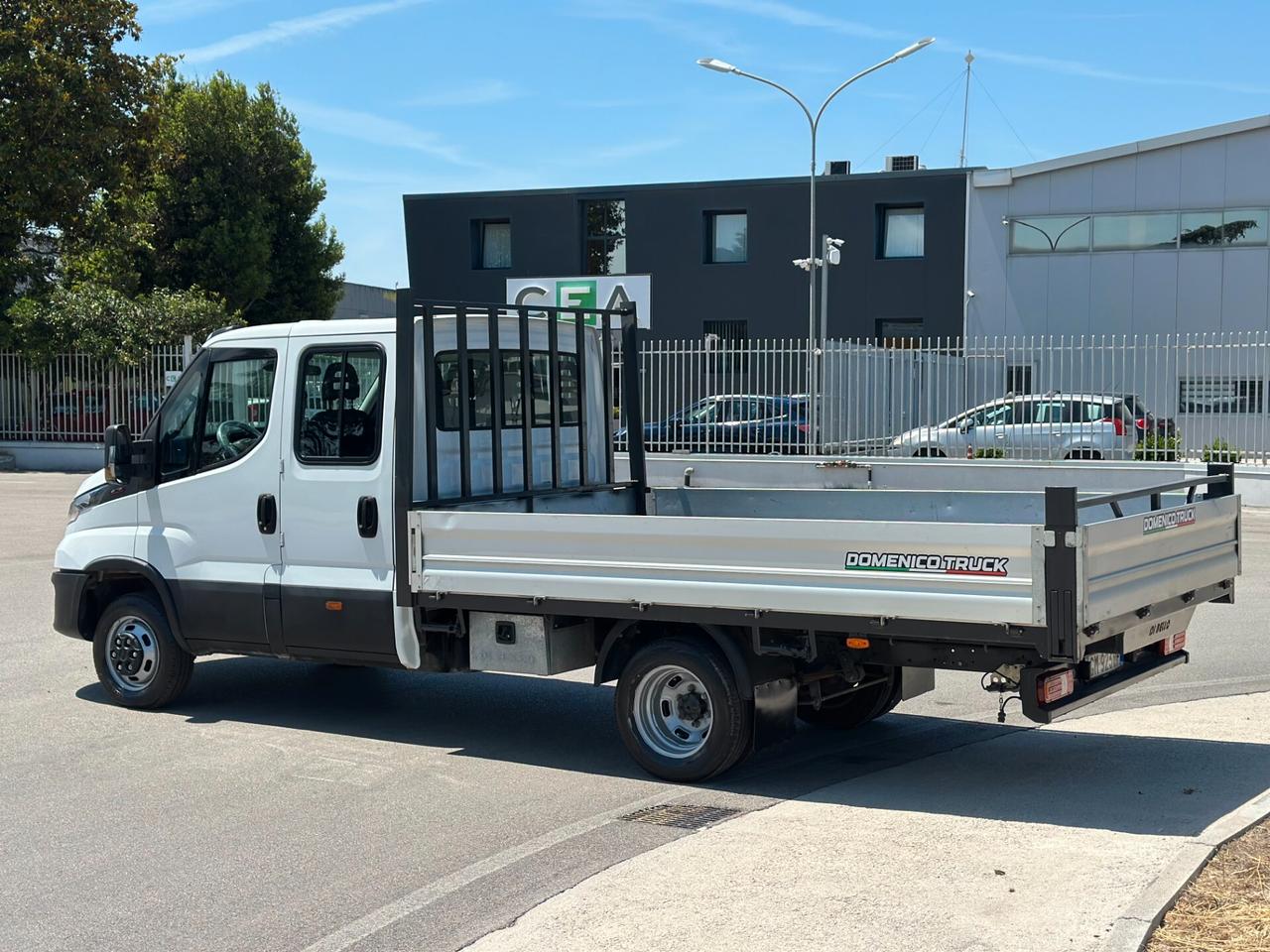 Iveco Daily doppia cabina 3.0 35-180