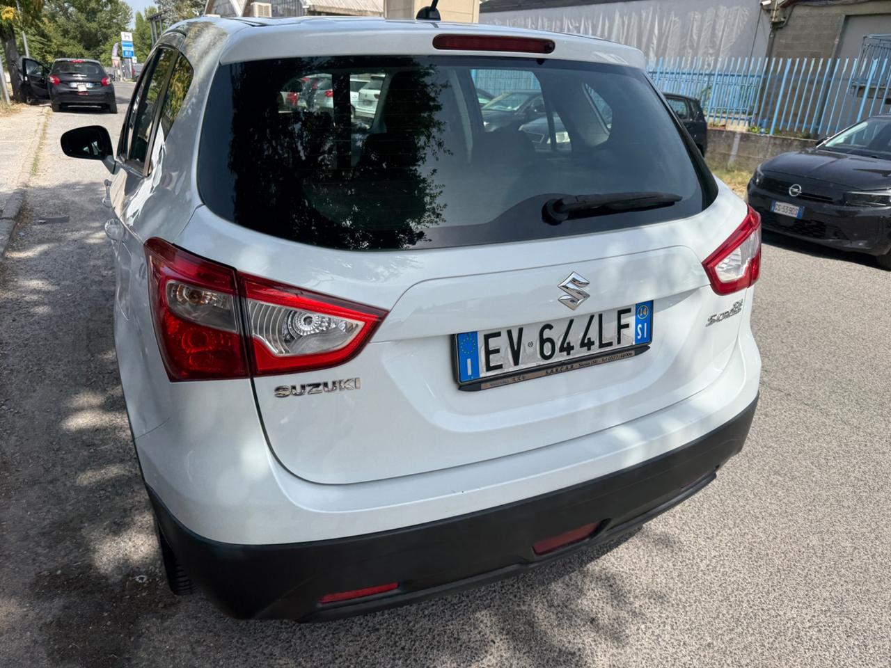 Suzuki S-Cross 1.6 DDiS Top