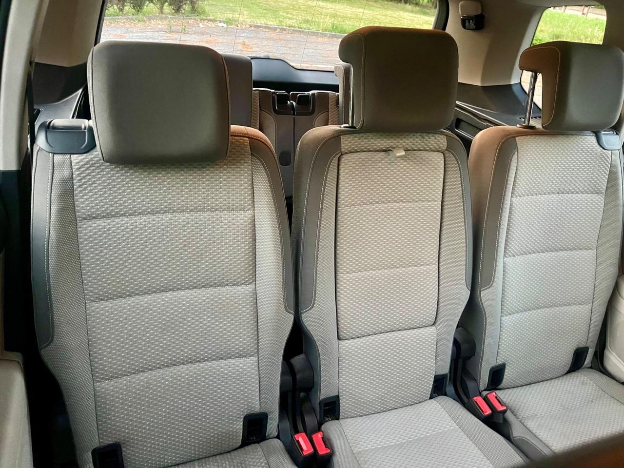 Volkswagen Touran 1.6 TDI Business BlueMotion Technology