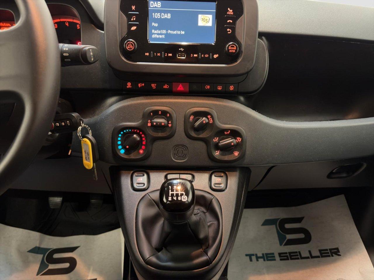 Fiat Panda Garmin Panda 1.0 firefly hybrid s&s 70cv 5p.ti*FORMULA S*