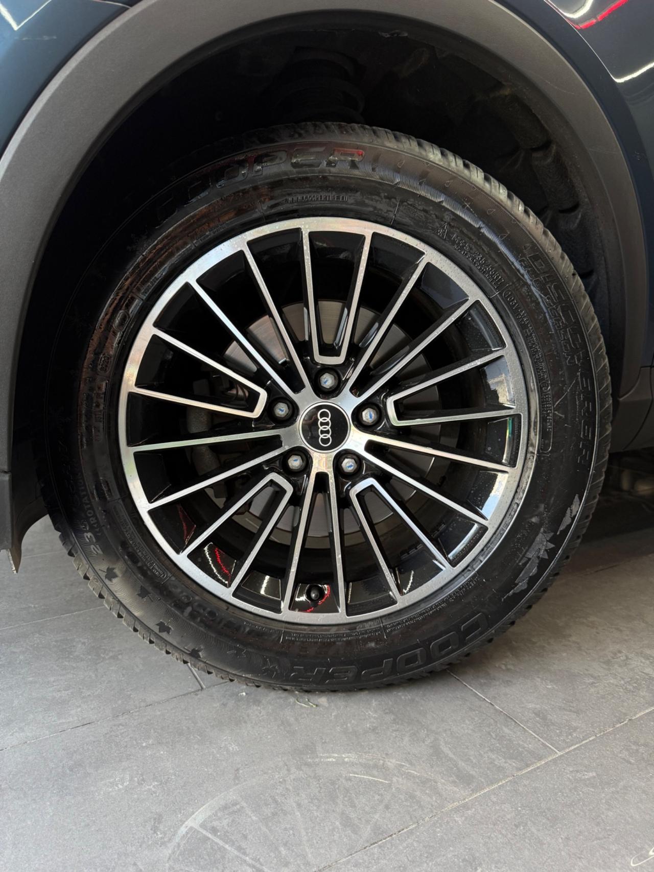 Audi Q3 2.0 TDI 120 CV S tronic line Edition 2018