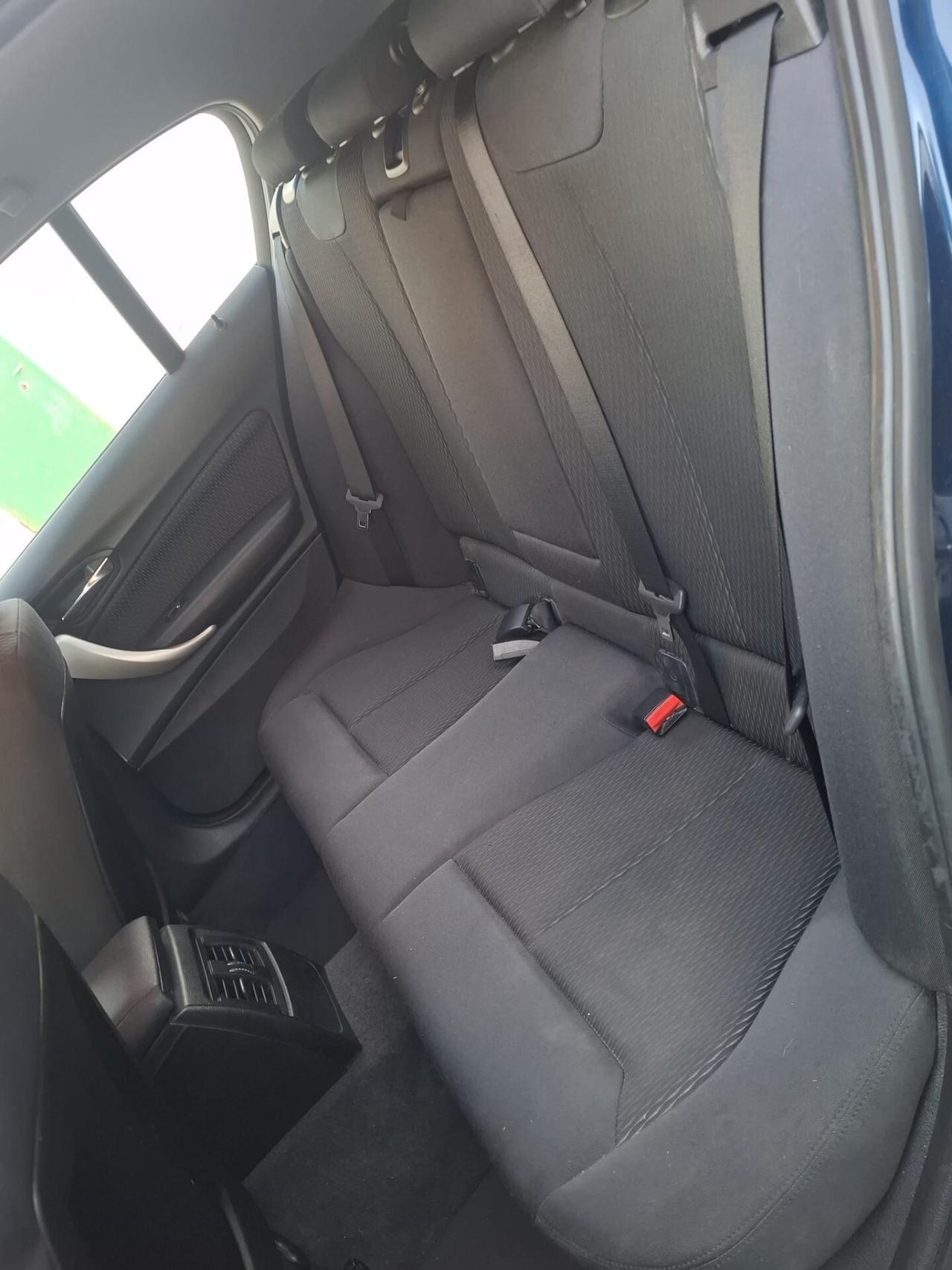 Bmw 114 114d 5p. Unique