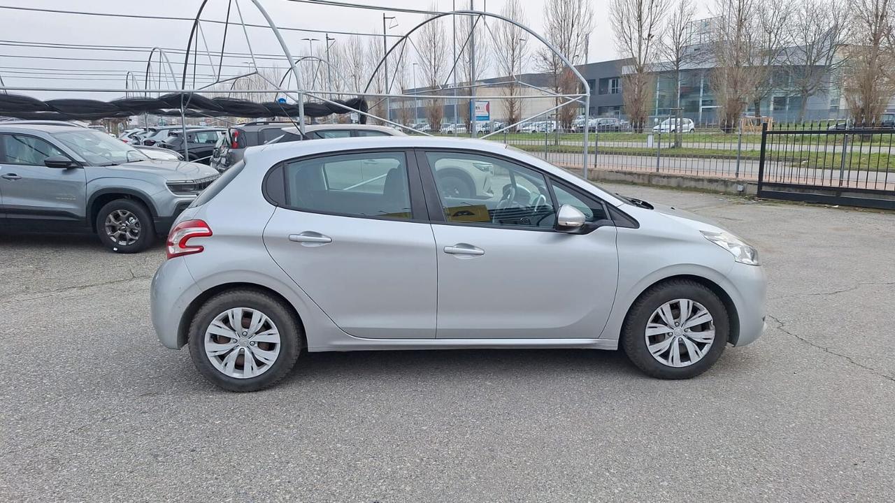 Peugeot 208 1.4 HDi 68 CV 5 porte Access