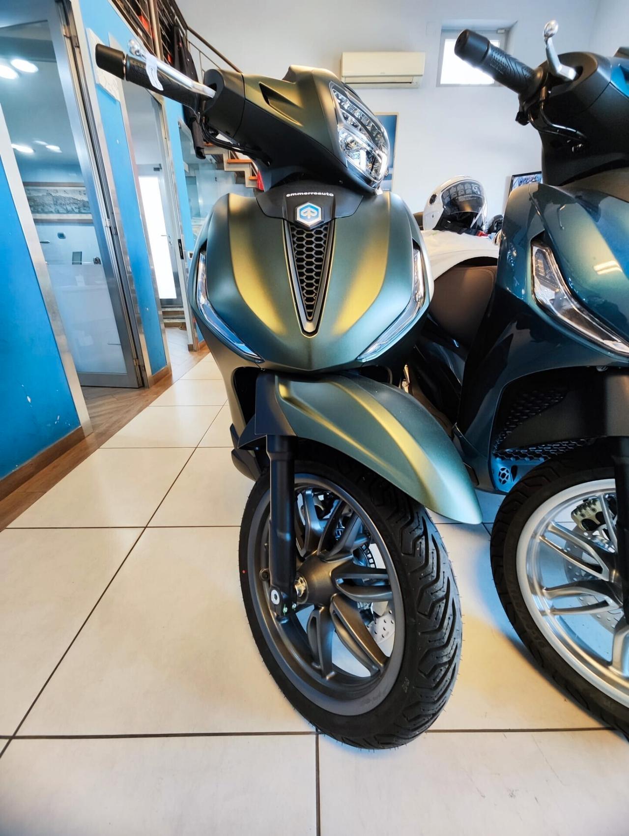 Piaggio Beverly 300 NUOVO 2024