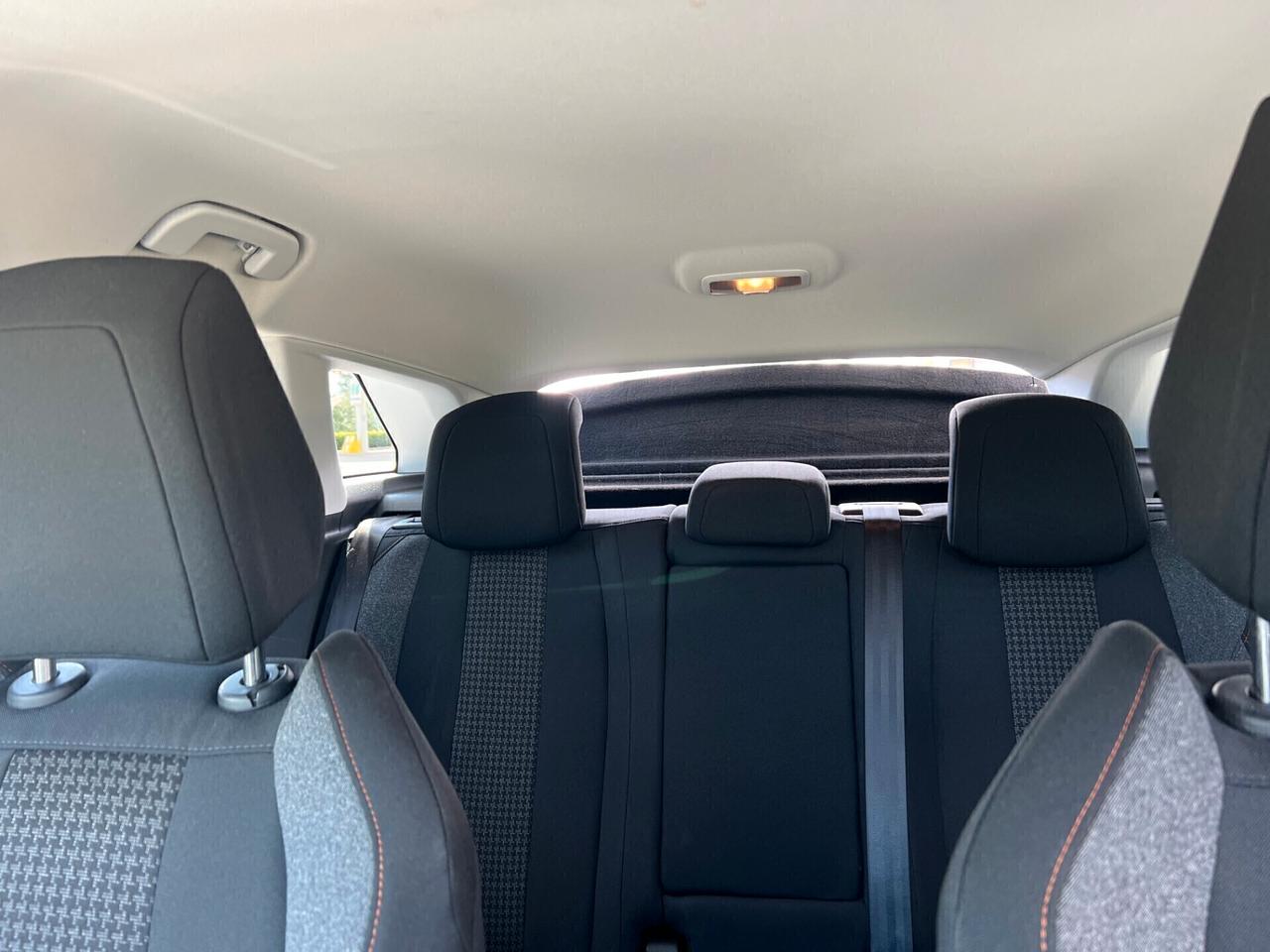 Peugeot 3008 BlueHDi 130 S&S Business