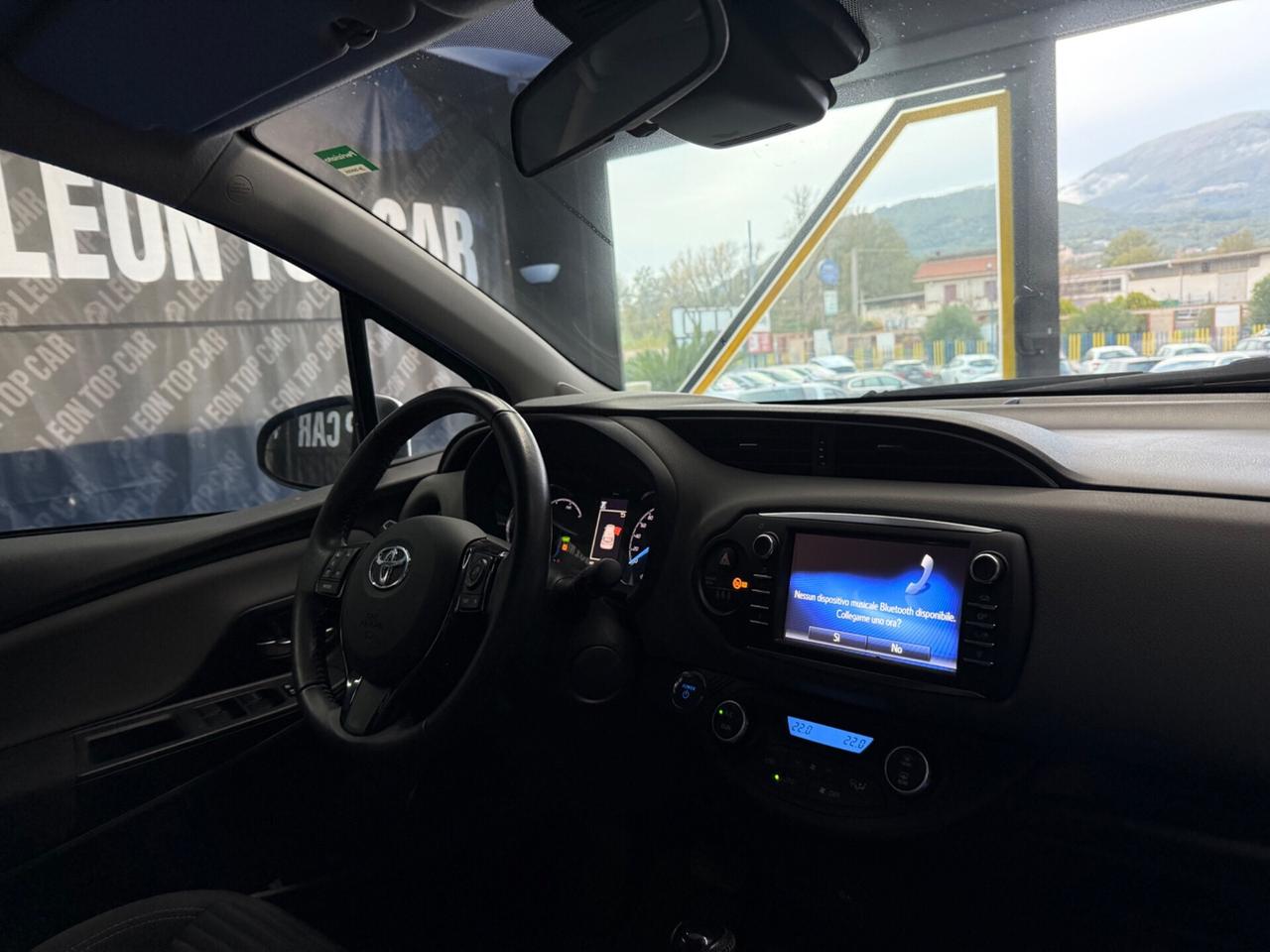 Toyota Yaris benzina hybrida Automatico km 18 mila garanzia 2028