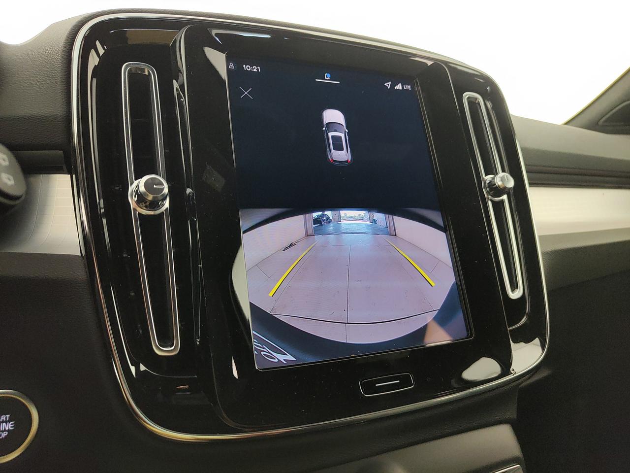 VOLVO XC40 2.0 b3 Plus Black Edition auto