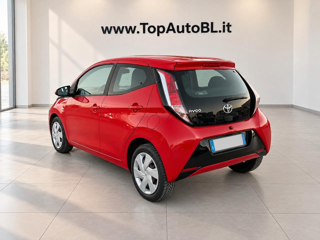 Toyota Aygo 1.0 VVT-i 69 CV 5 porte x-play TSS MMT