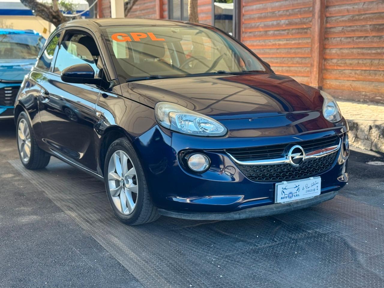 Opel Adam 1.4 87 CV GPL Tech Slam