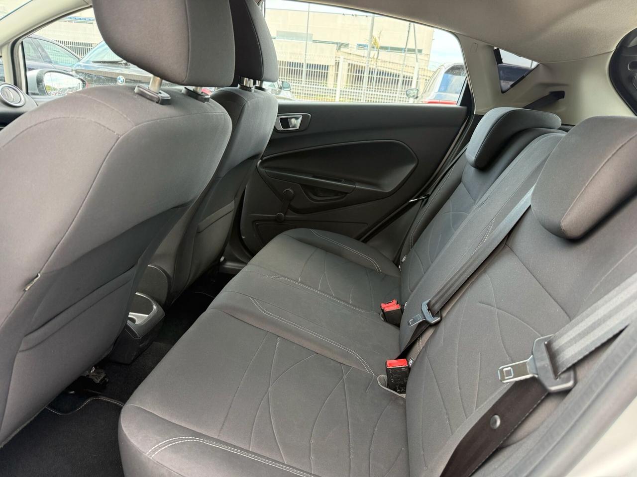 Ford Fiesta 1.5 TDCi 75CV 5 porte Black & White Edition