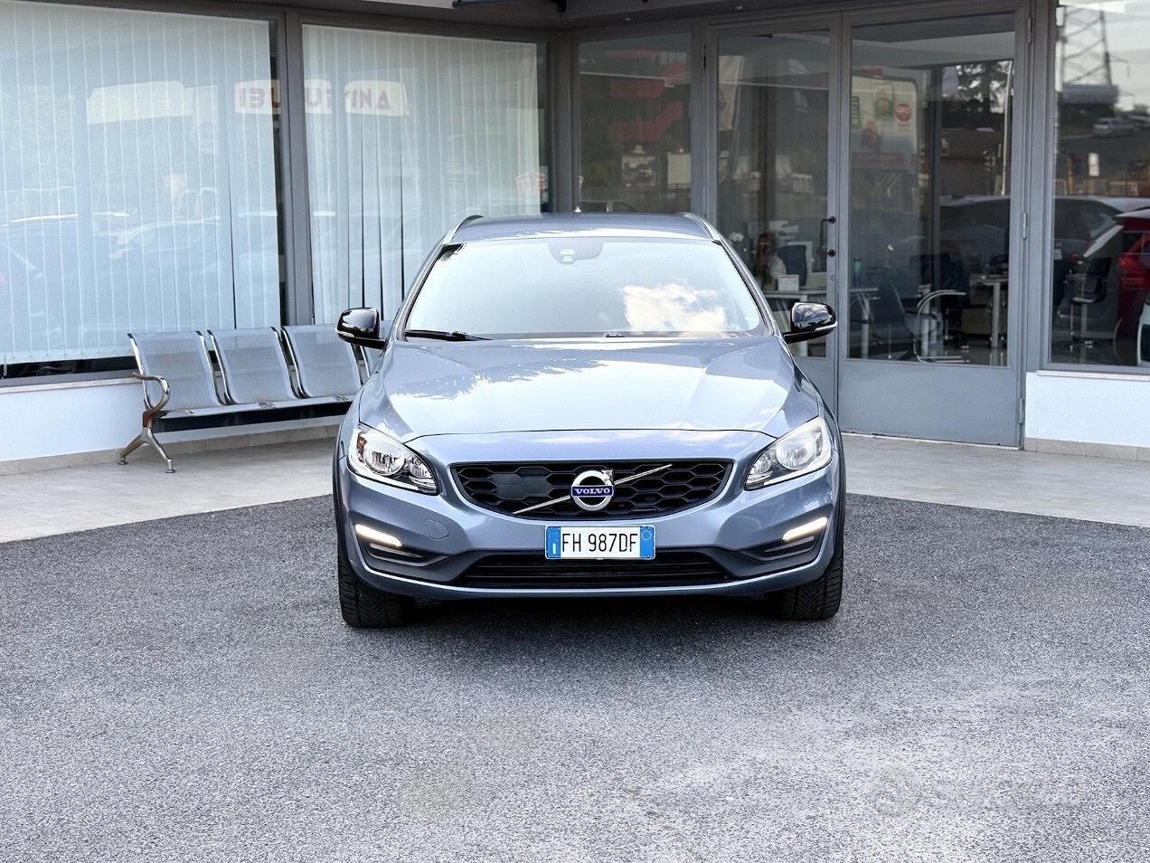 Volvo V60 Cross Country 2.0 Diesel 150CV E6 - 2017