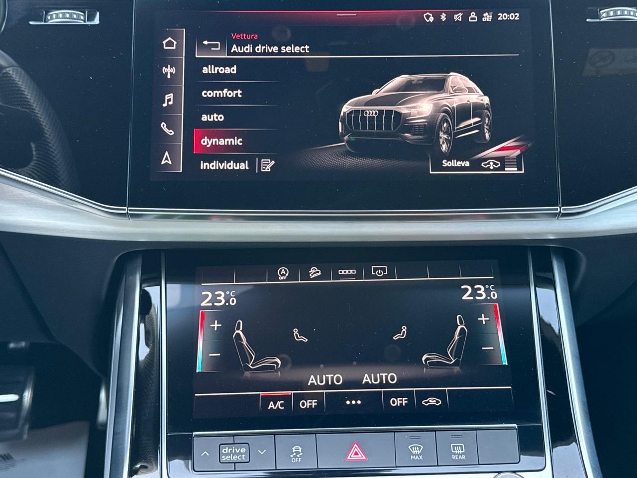 Audi Q8 45 TDI quattro S-Line Sport Tetto