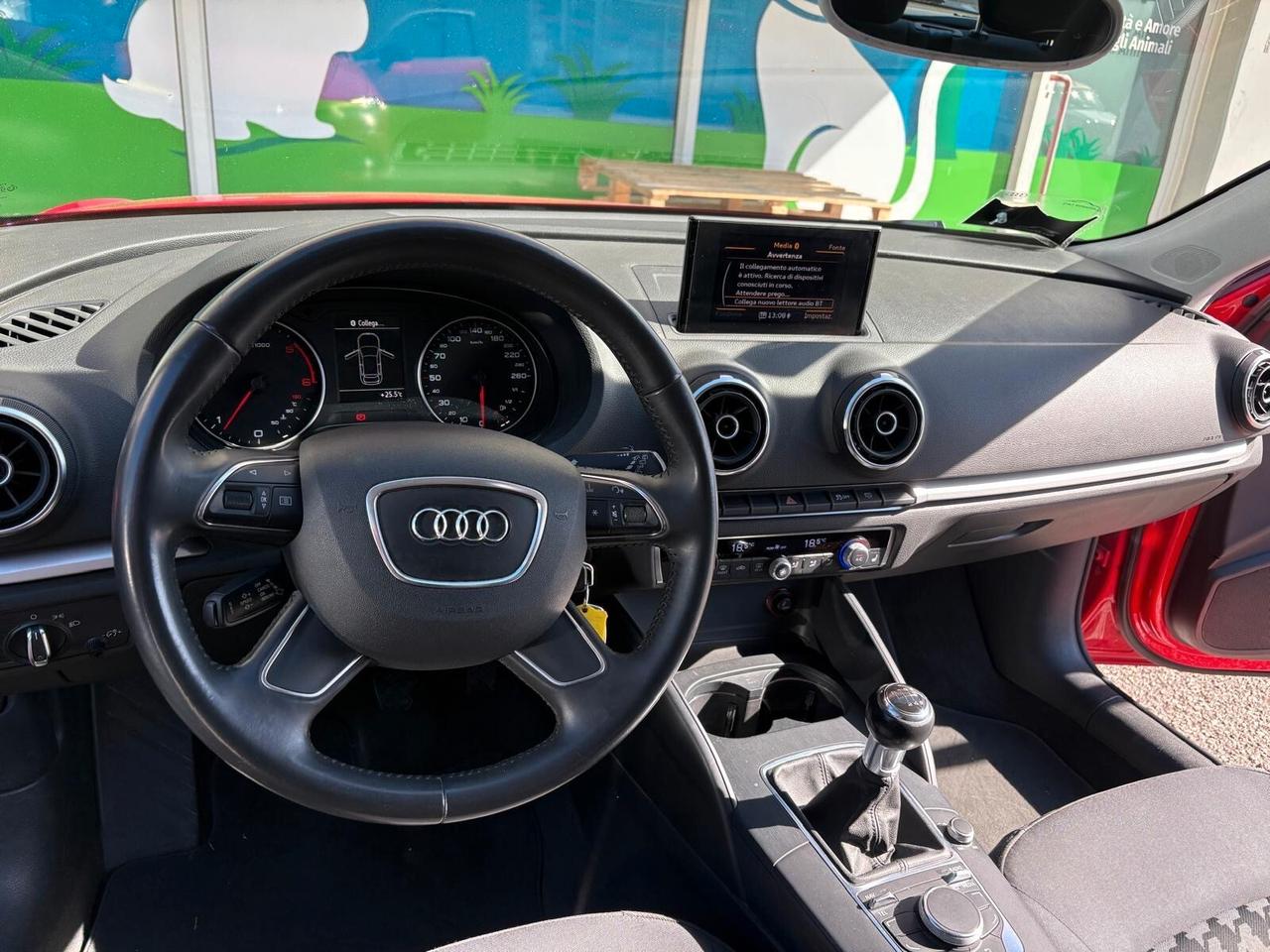 Audi A3 1.6 TDI 105 cv Neopatentati