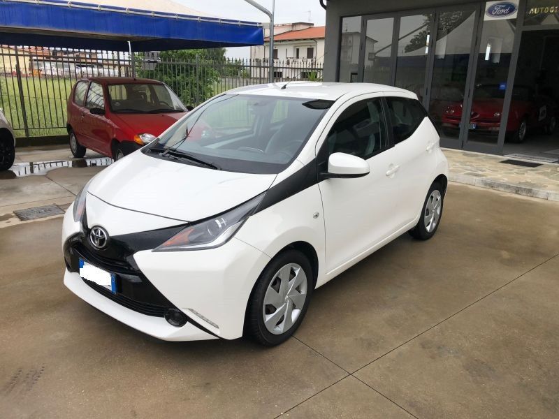 Toyota Aygo 1.0 VVT-i 69 CV Automatica 2016