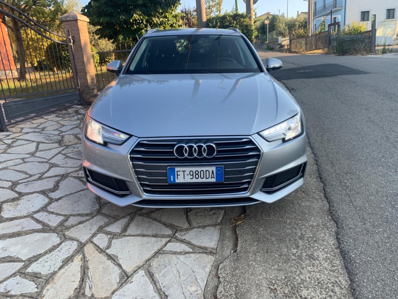 Audi A4 Avant 2.0 TDI 150 CV S tronic Business Sport