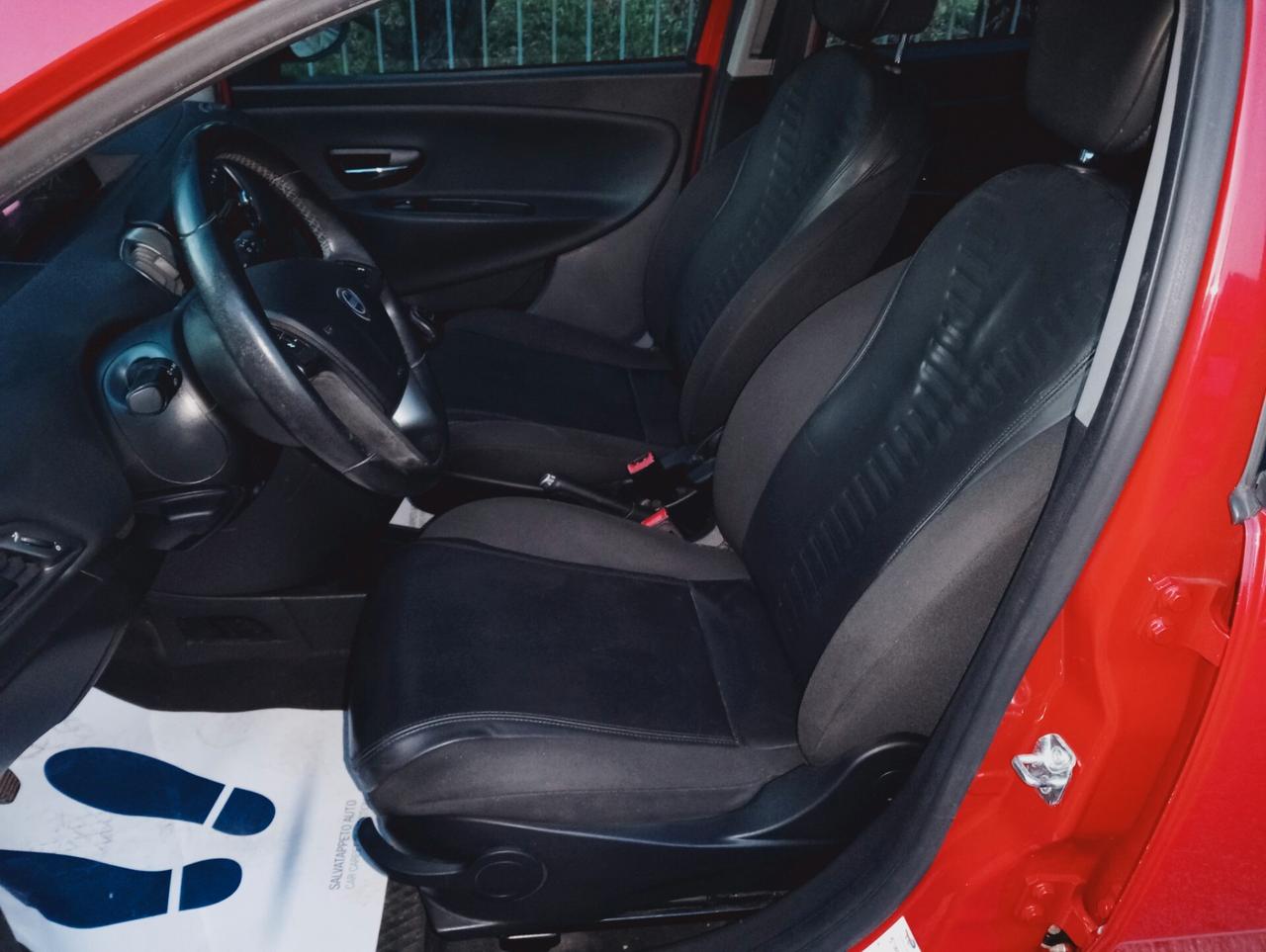 Lancia Ypsilon 1.3 MJT 16V 95 CV 5 porte S&S Platinum