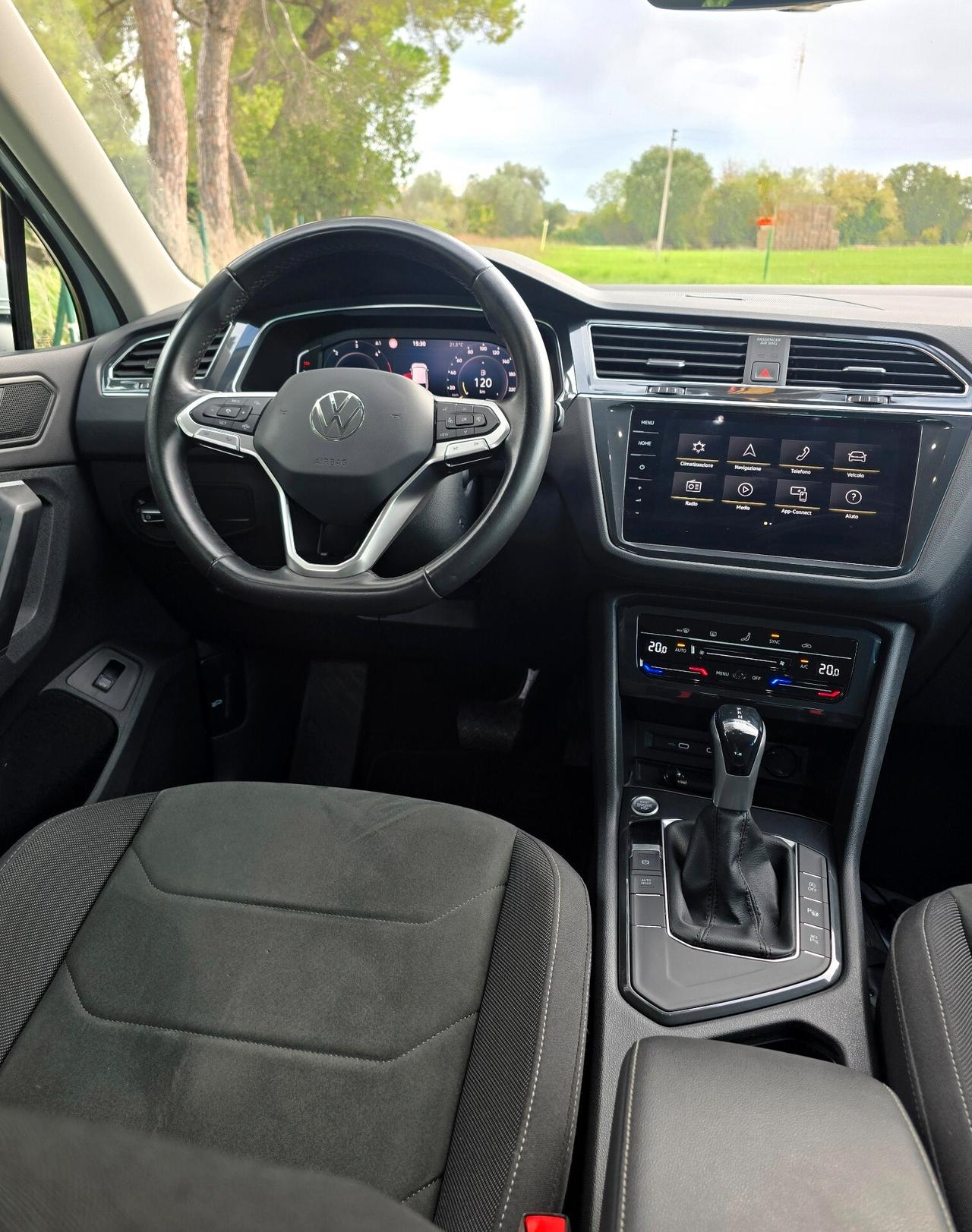Volkswagen Tiguan 2.0 TDI 150 CV SCR DSG Elegance