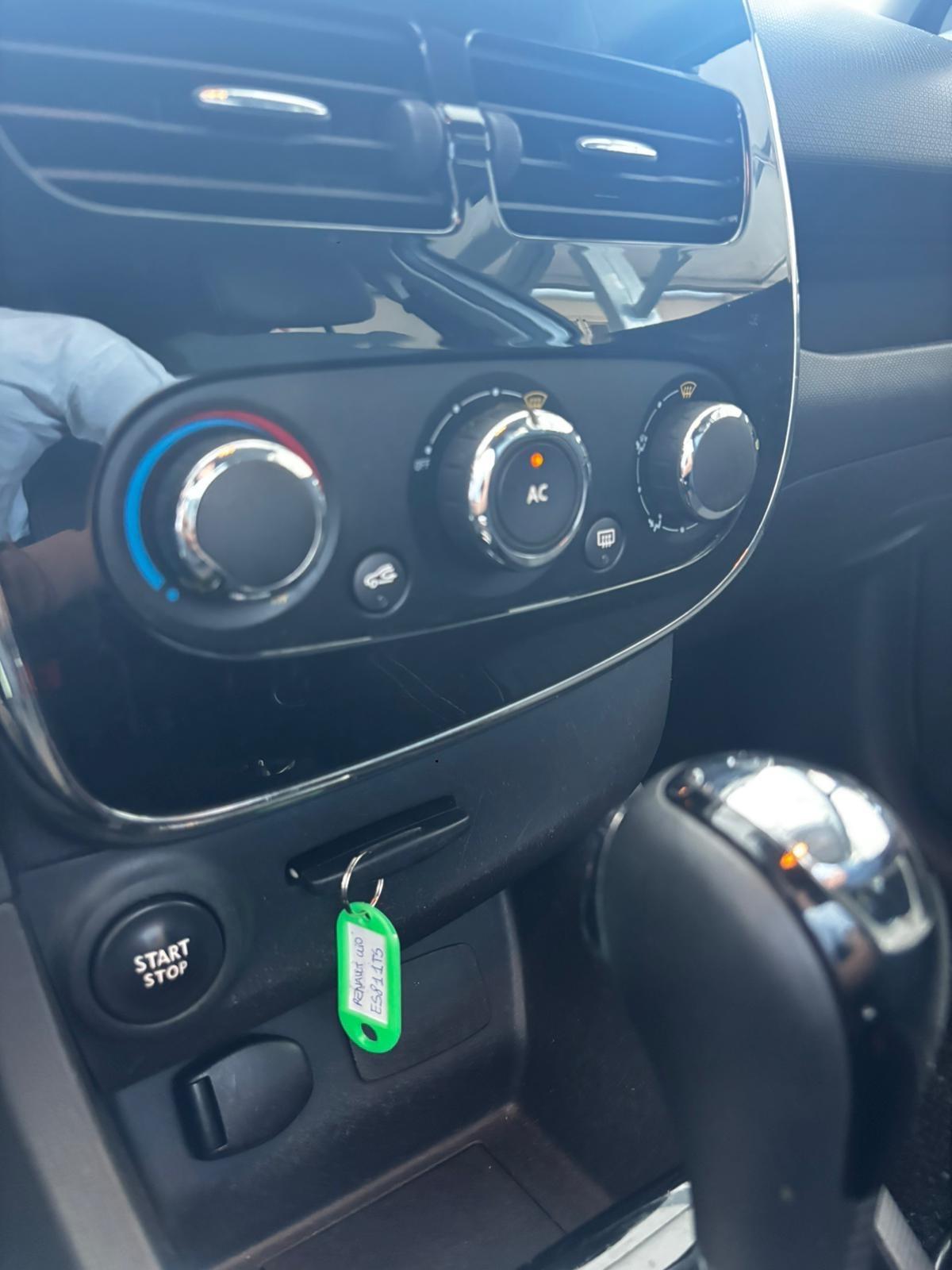 Renault Clio 1.5 dCi 8V 90CV EDC 5 porte Energy