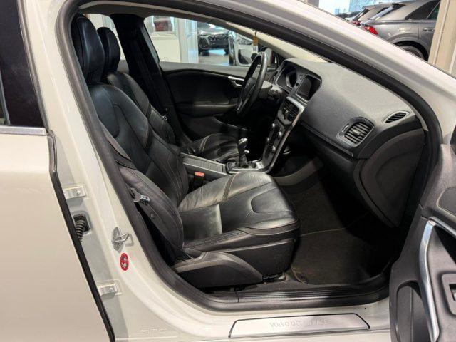 VOLVO V40 D2 1.6 Volvo Ocean Race BT - PELLE - 17