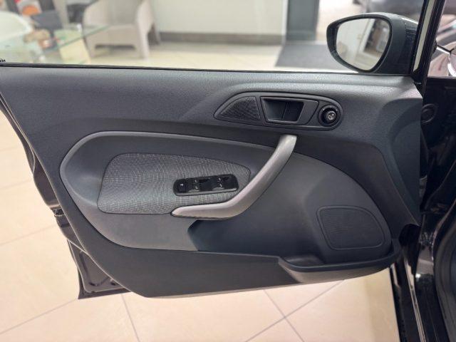 FORD Fiesta 1.4 TDCi 70CV 5 porte Titanium