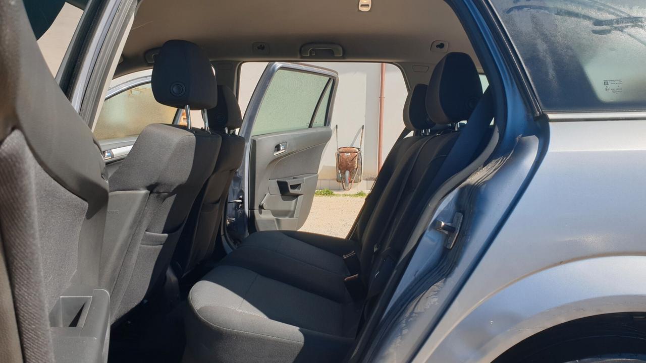 Opel Astra 1.7 CDTI 110CV 5 porte Cosmo