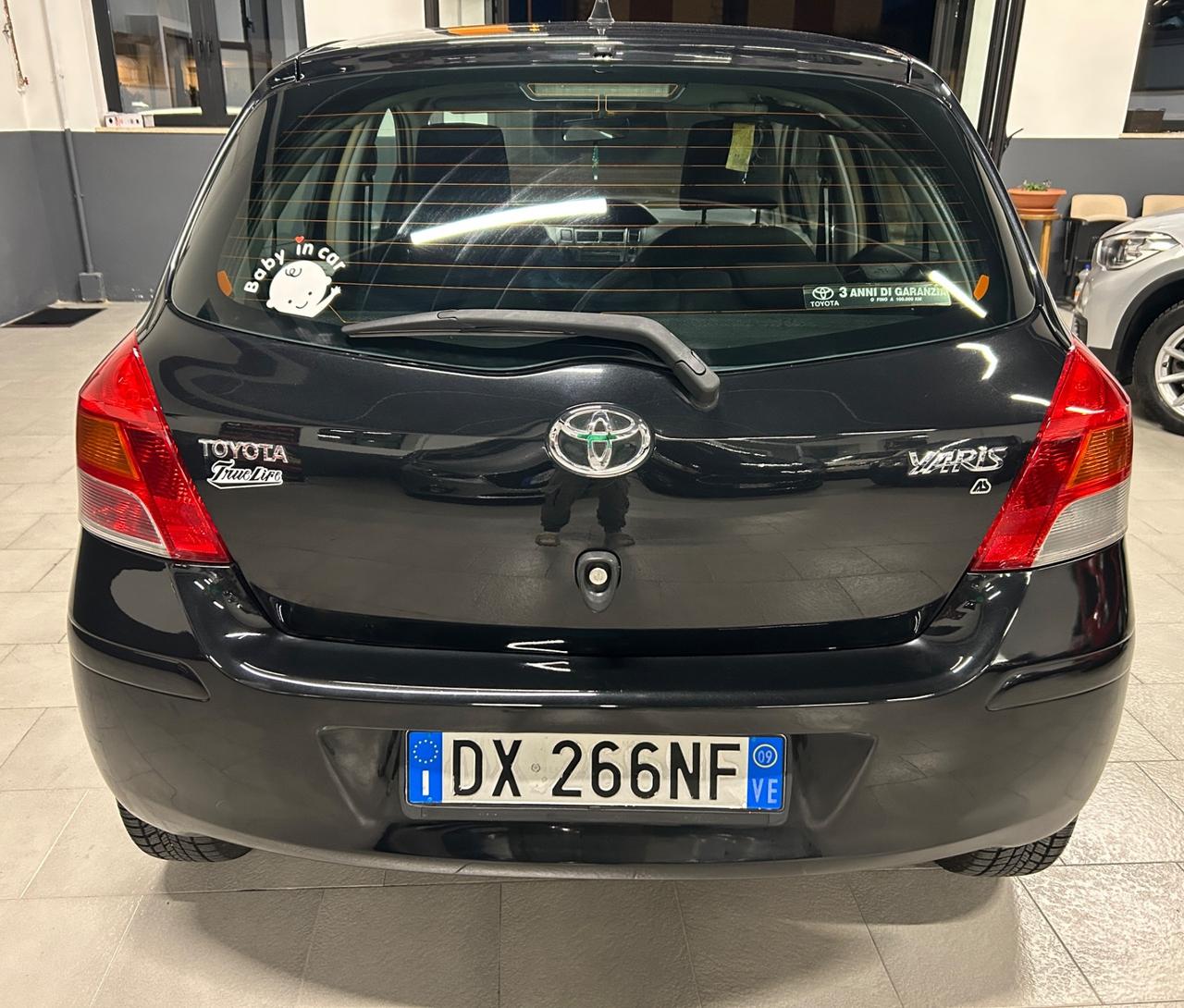 Toyota Yaris 1.0 benzina 51 kw
