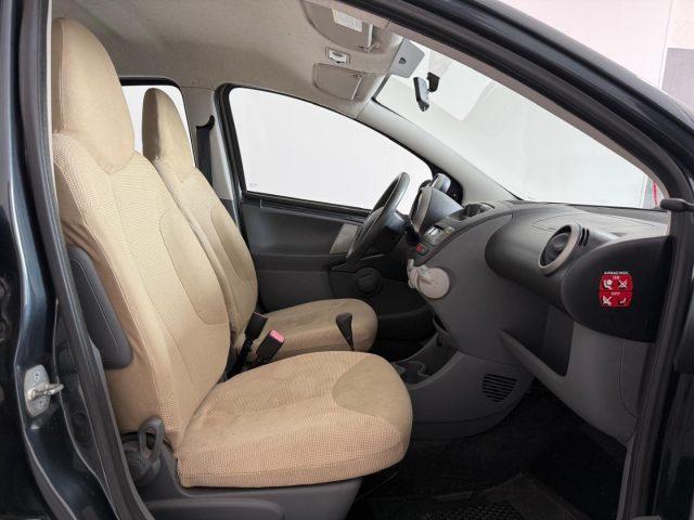 PEUGEOT 107 1.0 68CV 5p. Sweet Years 2Tronic