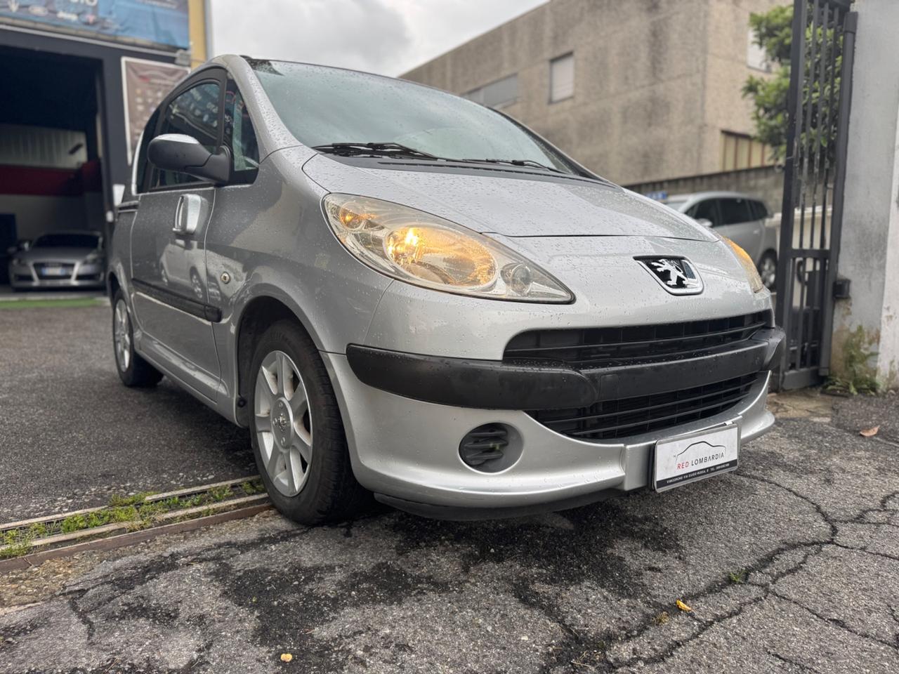 Peugeot 1007 1.4 HDi Sporty neopatentati
