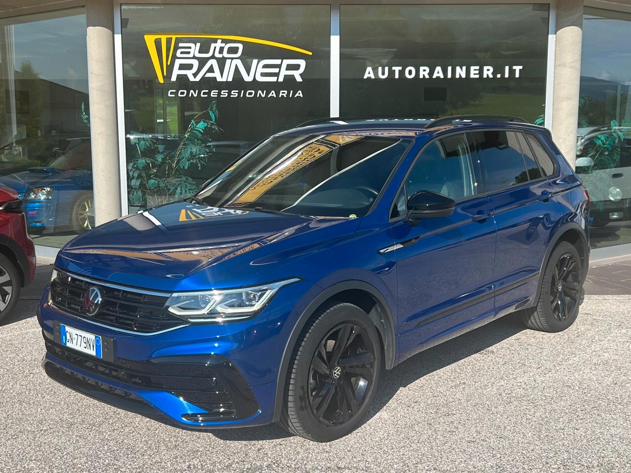 Volkswagen Tiguan R-LINE 2.0 TDI 150cv DSG 4MOTION
