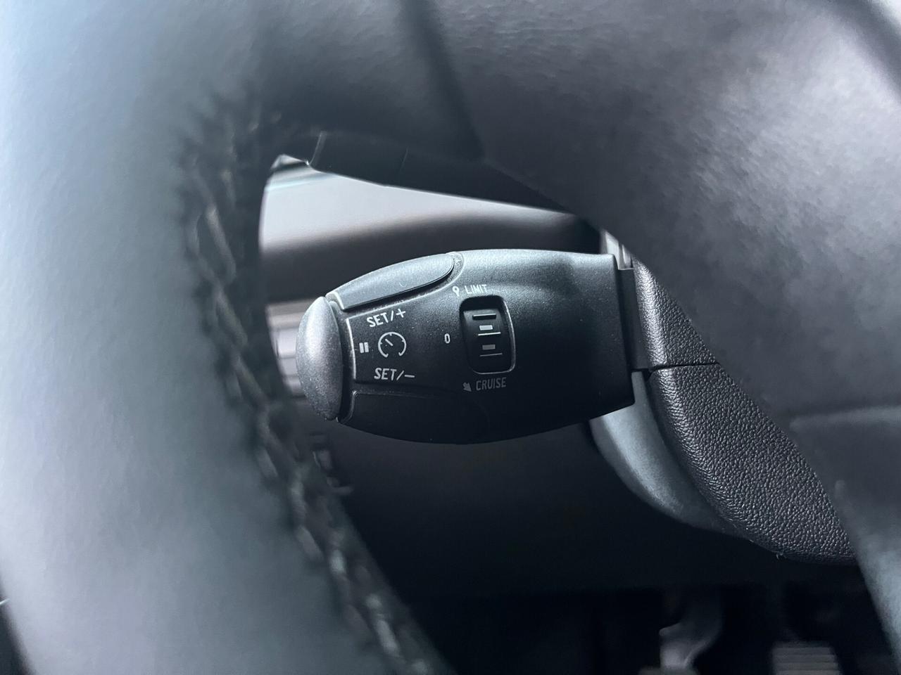 Peugeot 208 BlueHDi VAN 2 POSTI