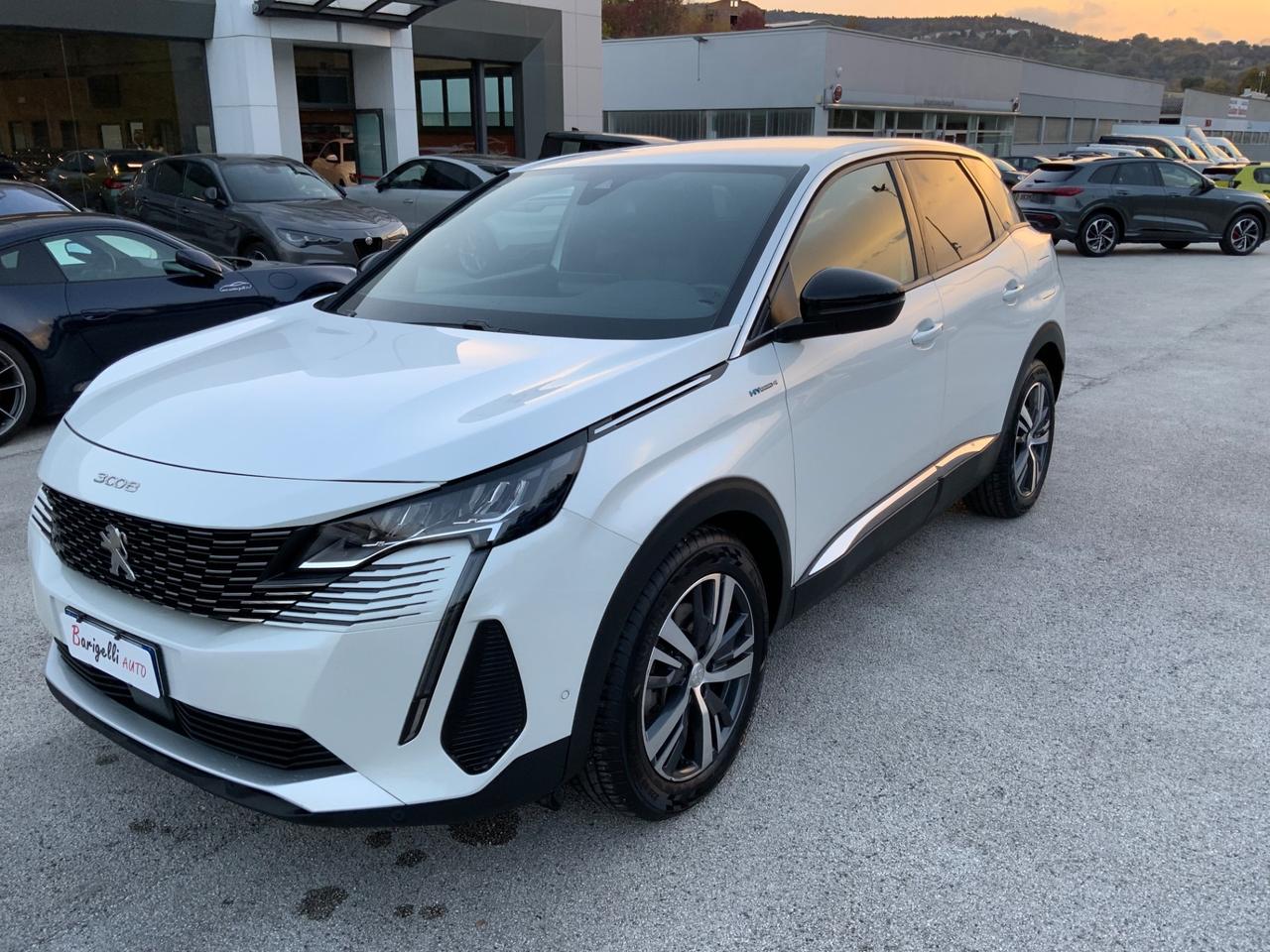 Peugeot 3008 Hybrid4 300 e-EAT8 Allure Pack