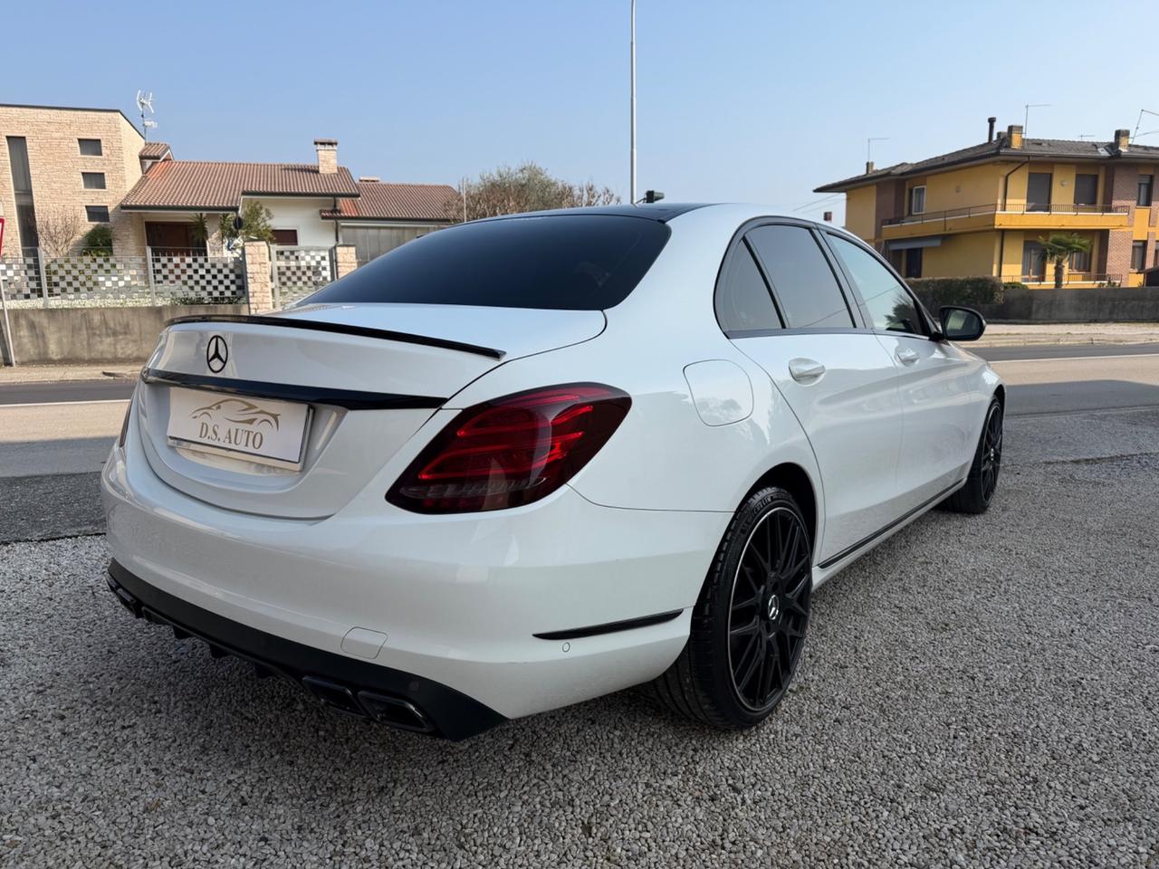 Mercedes-benz C 220 170CV LOOK AMG cerchi 19”