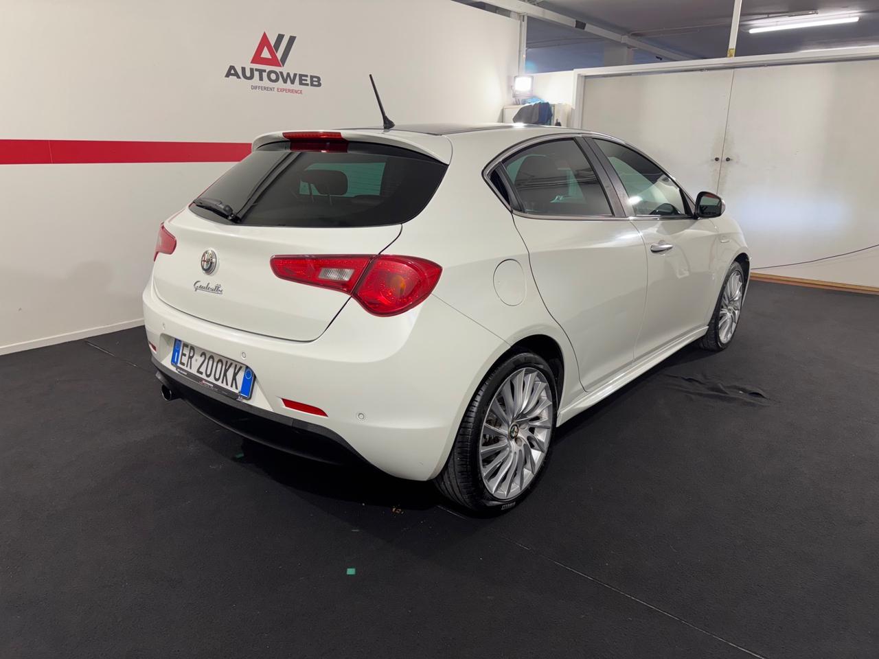 Alfa Romeo Giulietta Exclusive FULL OPTIONAL CON TETTO APRIBILE