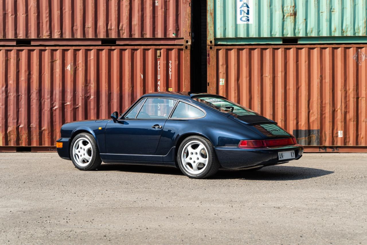 Porsche 911 Carrera 2 - 1991