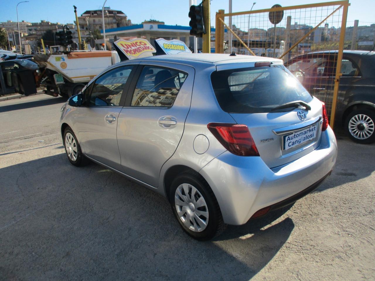 Toyota Yaris 1.4 D-4D 5 porte FULL OPT (NAVI)