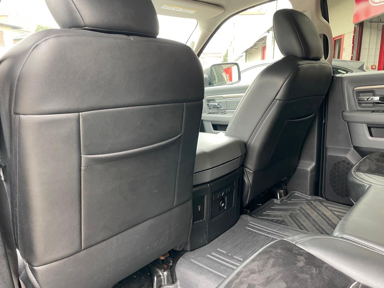 Dodge RAM 1500 5.7 V8 Crew Cab MB Longhorn at8