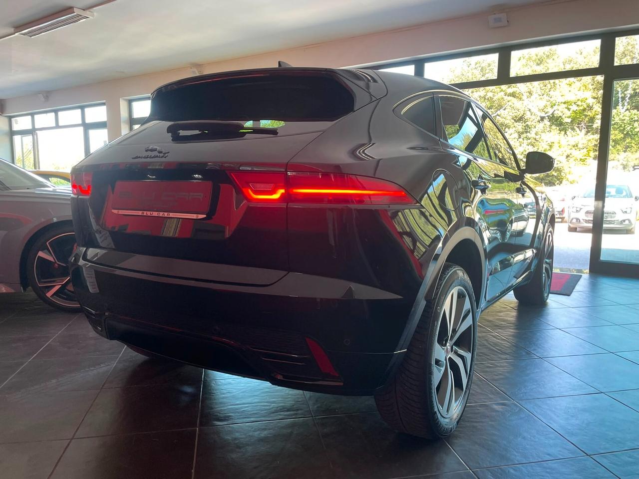 JAGUAR E-PACE 2.0d MHEV 163cv R-DYNAMIC S
