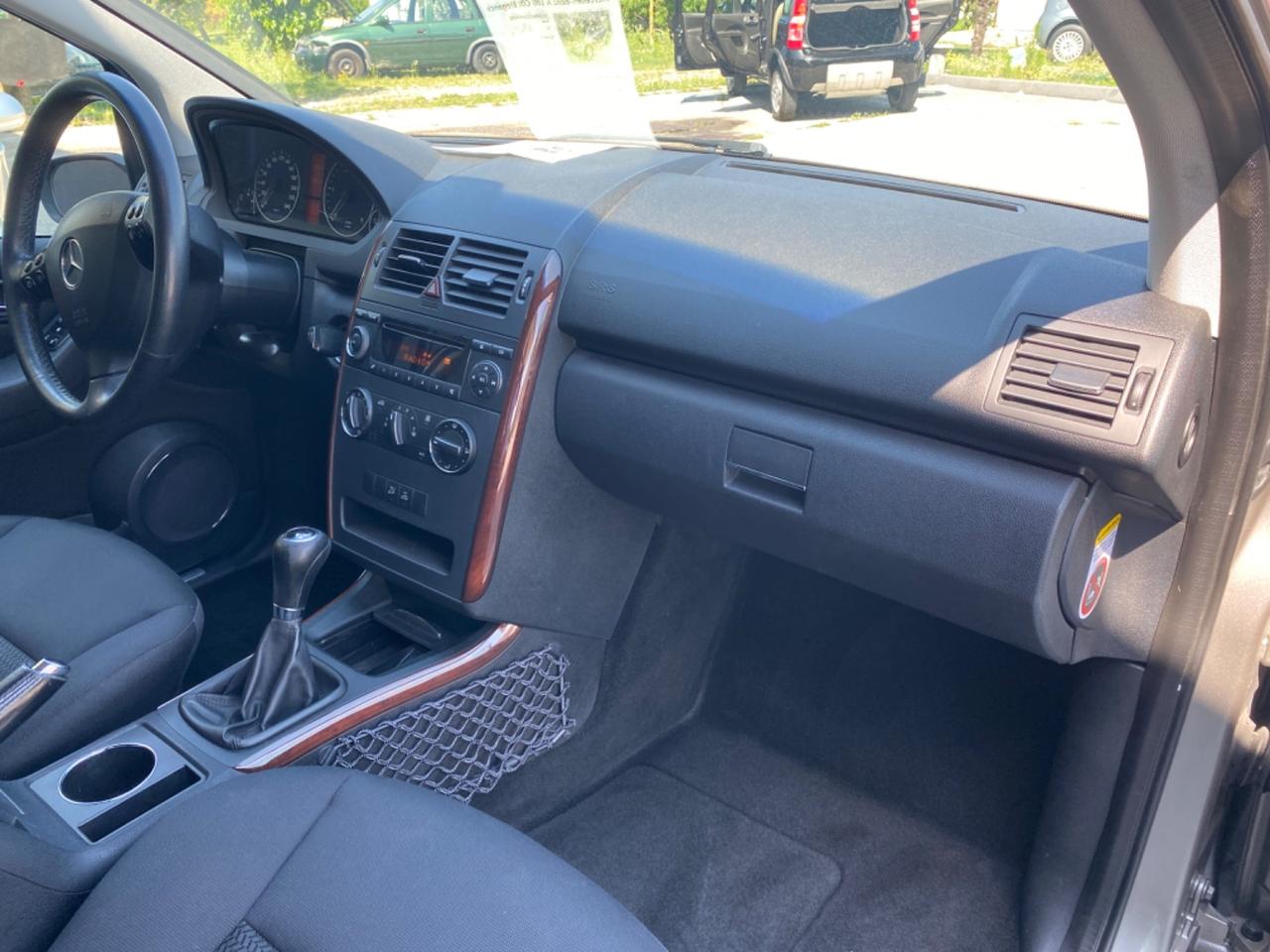 Mercedes- A 180 CDI Elegance