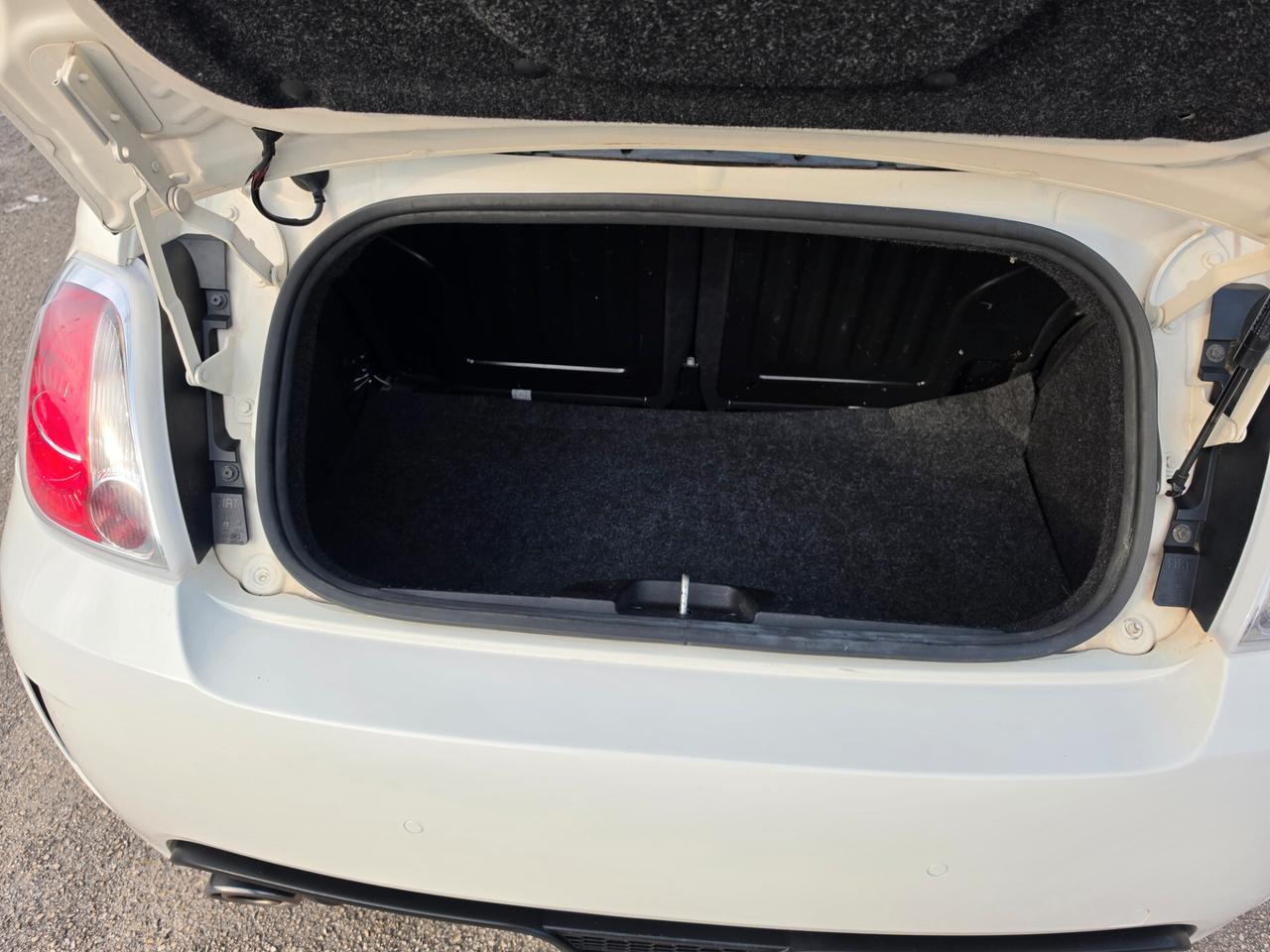 Abarth 500 C 1.4 Turbo T-Jet MTA