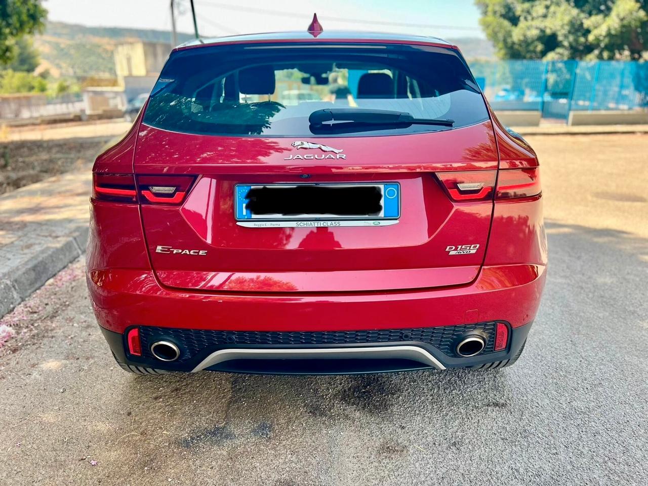 Jaguar E-Pace 2.0D 150 CV AWD aut. R-Dynamic HSE