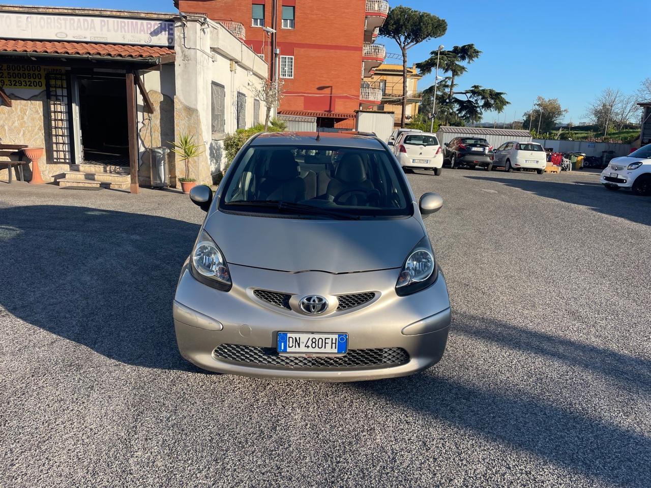 Toyota Aygo 1.0 12V VVT-i 5 porte GARANZIA